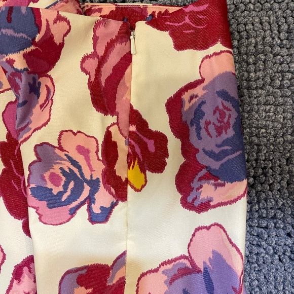 Express Mini Skirt - Picture 2 of 3